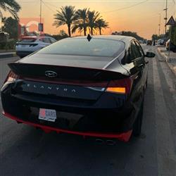 هیۆندای ئەلەنترا